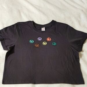 Charcoal Gray Smiley Face T-Shirt Size M NWT